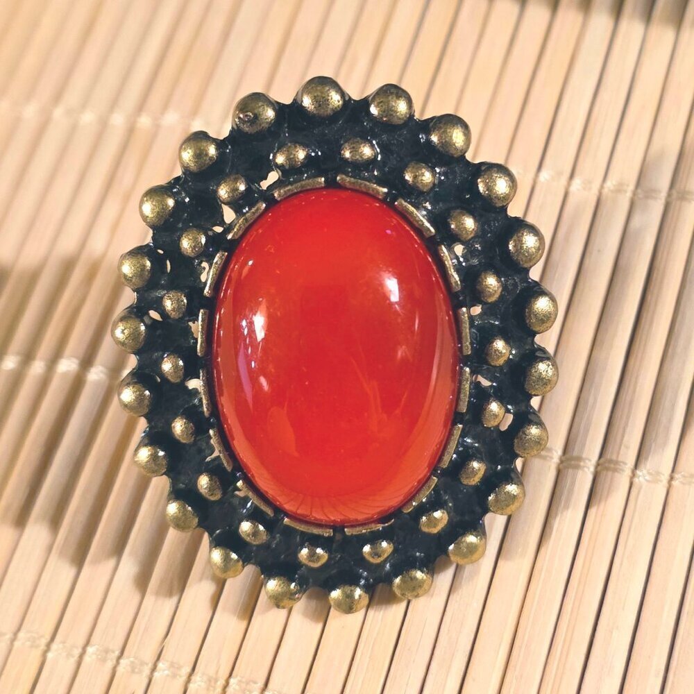 Bold Vintage 90s Bronze and Red Oval Cabochon Ring with Gothic Raised Dots